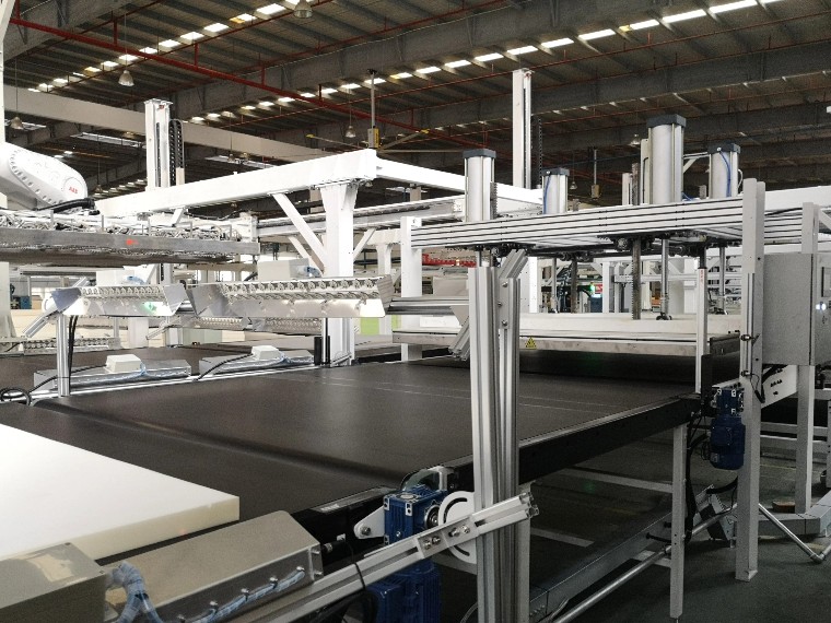 突破性進(jìn)展！全伺服床墊機(jī)專(zhuān)用4040鋁型材解決方案